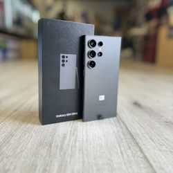 Samsung Galaxy S24 Ultra 5G (Unlocked)