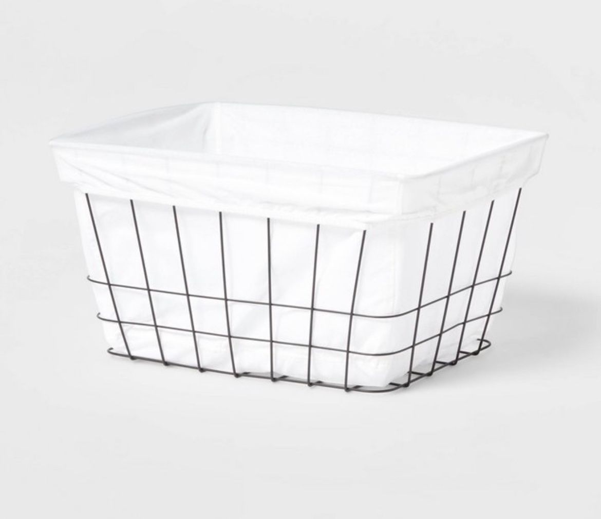 Metal Wire Laundry Basket with Fabric Liner