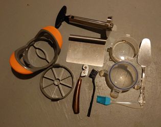 Various Kitchen Utensils