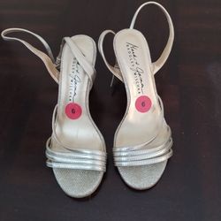 Mark + James Gold wedges Sandals, size 6