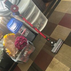 Cordless Vacuum 
