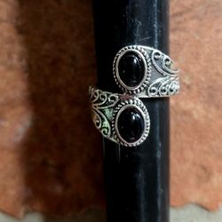 BLACK ONYX SILVER STAINLESS TRENDSETTER  NEW SIZE 8 RING