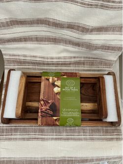 New Acacia Wood Charcuterie Boards or Serving Trays NEW