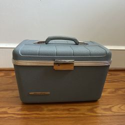 Vintage Starflite Train Case