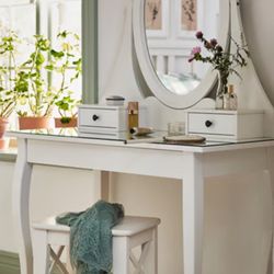IKEA Hemnes Vanity 