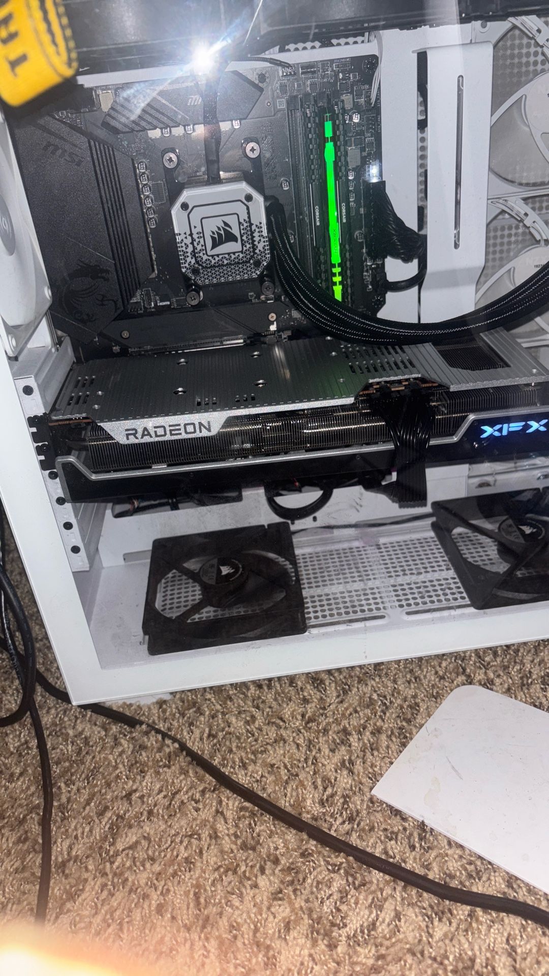 AMD Radeon™ RX 7900 XTX Black Edition