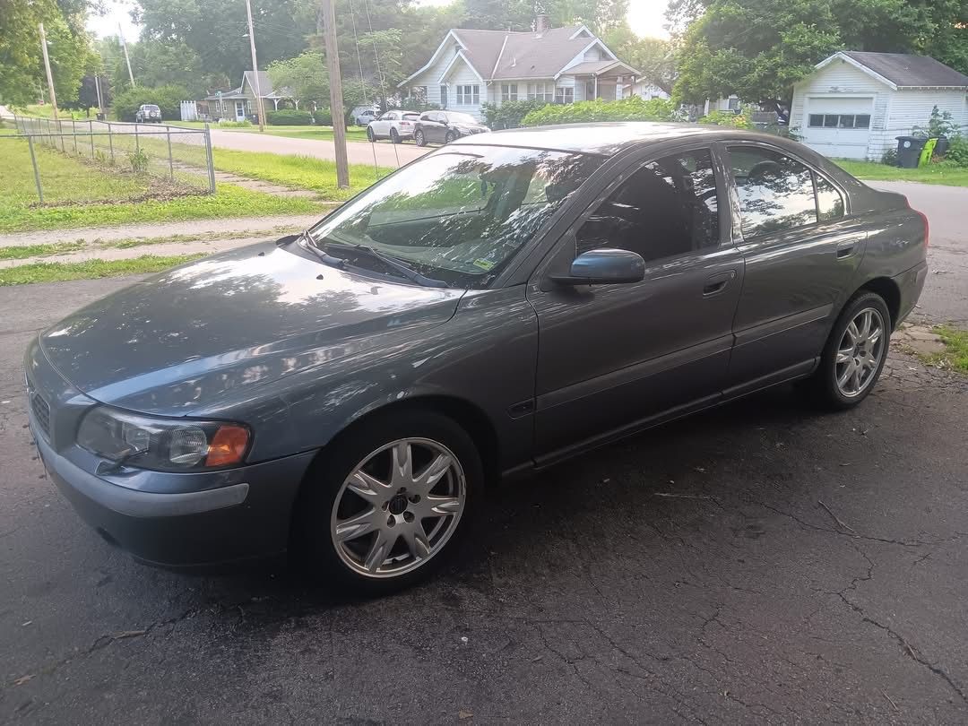 2004 Volvo S60