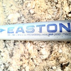 Easton Pro Baseball Bat: Model B5P-3330