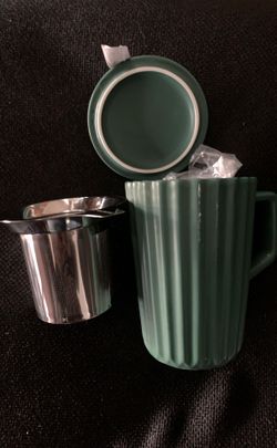 Teavana tea mug with strainer