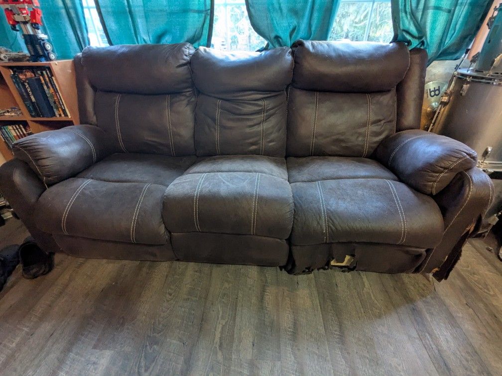 Free Couch!