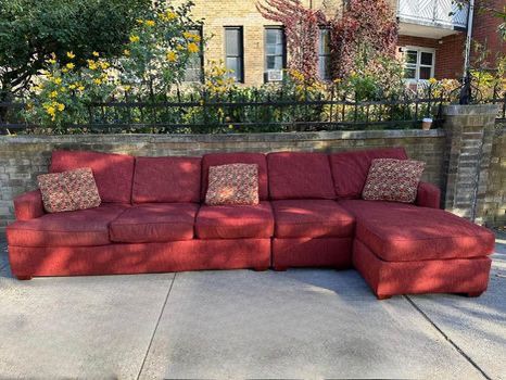 FREE DELIVERY (Red Bobs Sectional)