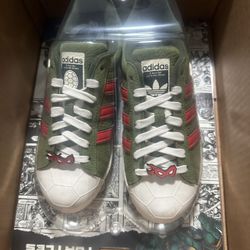 Brand new limited edition adidas ninja turtles comes with limited edition comic book brand new never opened SIZE 7