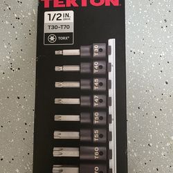 TEKTON 1/2 IN. DRIVE TORX Impact Bit Socket Set T30-T70