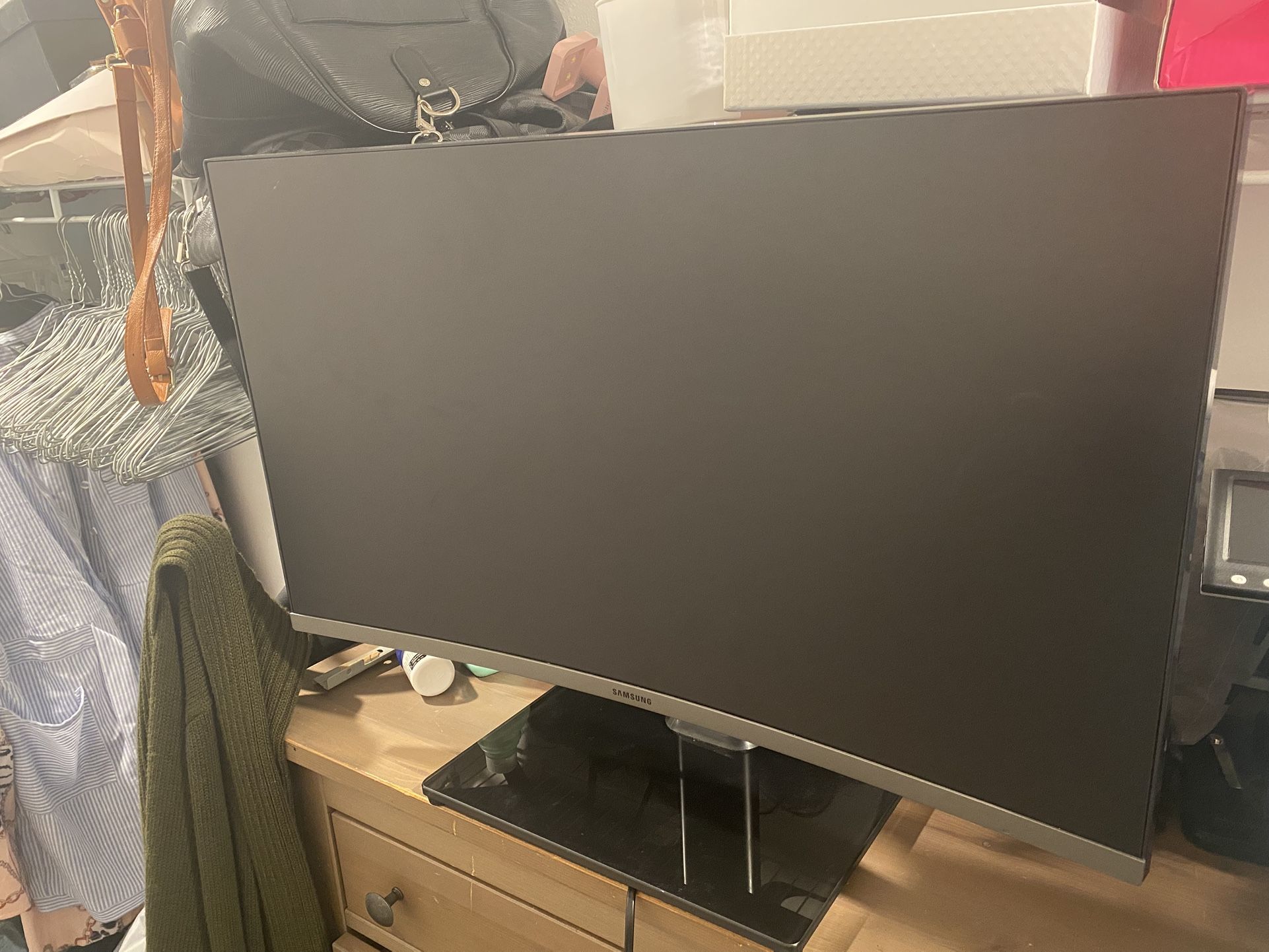 2 Samsung 27 Inch Curved Monitors