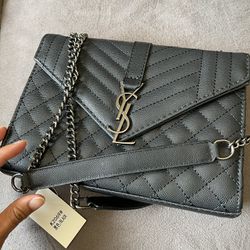 Authentic Louis Vuitton With Receipt for Sale in Santa Clara, CA - OfferUp