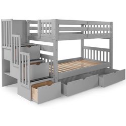 Bunk bed 