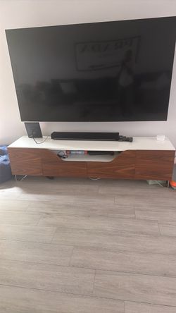 Tv console