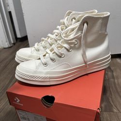Creamy Converse 