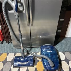 Kenmore Progressive Canister Vacuum
