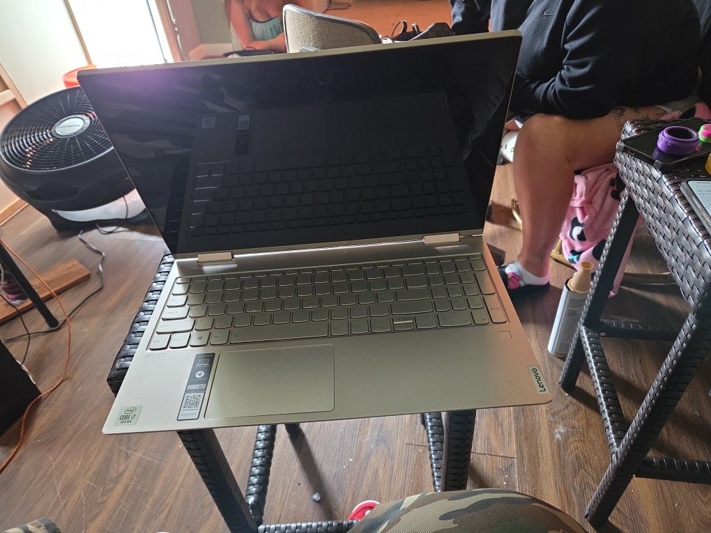 Lenovo Yoga Laptop C740-15IML