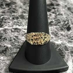 10 Karat Gold Nugget Ring