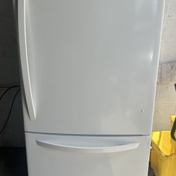 Refrigerator, Bottom Freezer Refrigerator 