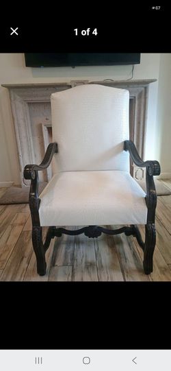 White Accent/Armchair