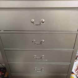 Silver Dresser Great Condition 