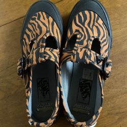 Vans 5.5 