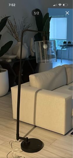 Floor lamp
