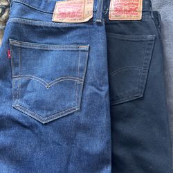 Blue 501s Jeans\\Plain Black 505 Jeans