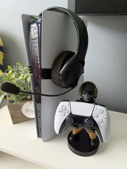 PLAYSTATION 5 PRO + HEADSET Y UN MANDO/ ACEPTO CAMBIO POR PS5 SLIM O XBOX SERIES Y DINERO