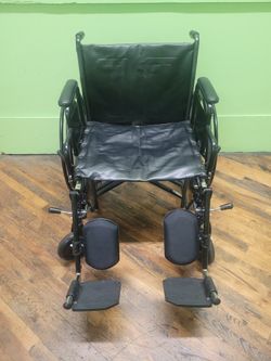 22" WHEELCHAIR LARGE w/ELEVATED FOOT RESTS ADJUSTABLE NEW CONDITION