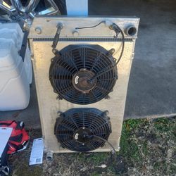 Aluminum Radiator With Dual Electric Fans