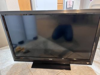 Vizio 42” LCD
