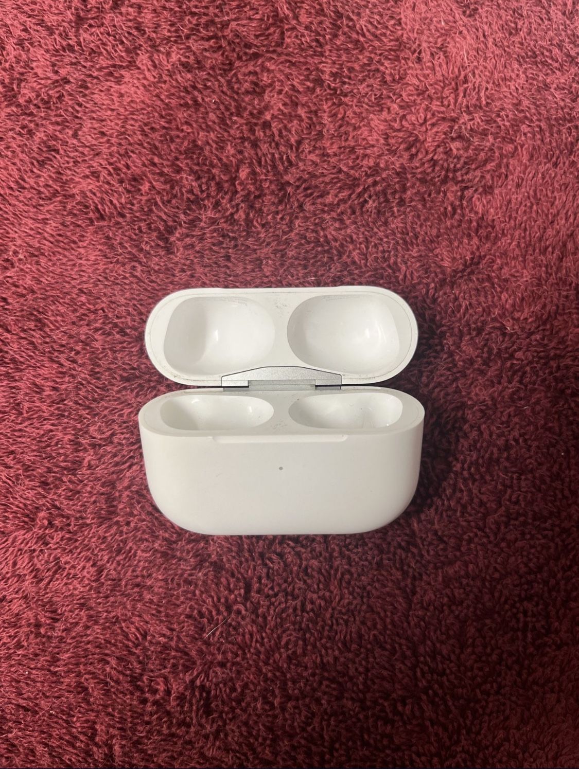 AirPods Pro 2 Charging Case Replacement Genuine Apple A2700