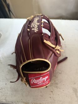 Rawlings Baseball Glove 