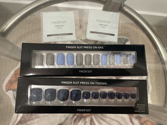 Finger Suit_ Press-on Nail & Pedicure
