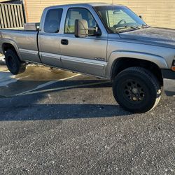 2000 Silverado 2500 LS Extended Cab 4x4