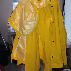It's Rain Coat And With The Pans For $30 Dollars Or Deal