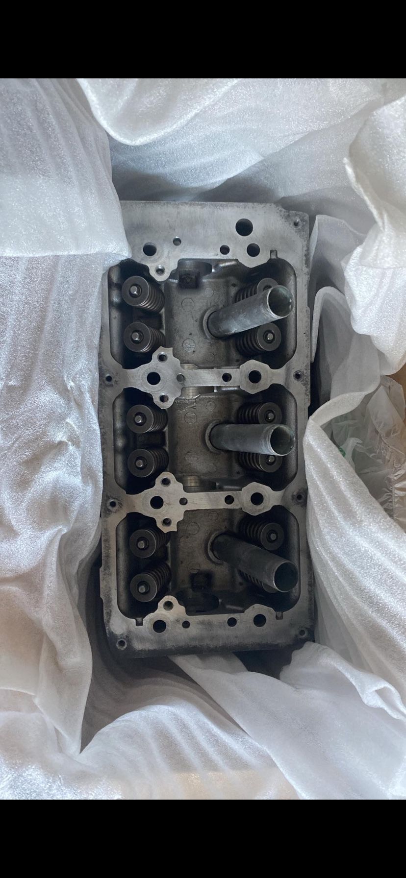PASSENGER SIDE USED DODGE 3.5L ENGINE CYLINDER HEAD ASSEMBLY EGR (contact info removed)AC OEM
