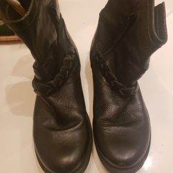 Steve Madden Boots New Size 8.5