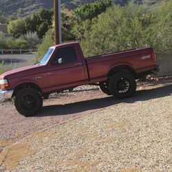 Manual Transmission 1995 Ford F150 4 Wheel Drive. 