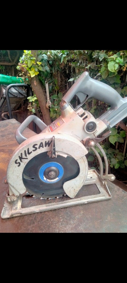 Skill Saw 77 $125