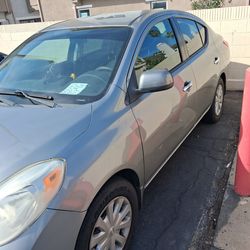 Nissan Versa