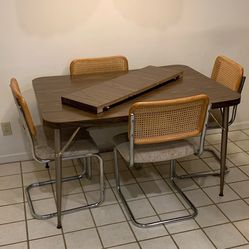 Free Kitchen Table 4 Chairs 