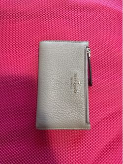 Kate Spade Wallet (NEW)