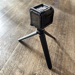 GoPro Hero session With Tripod 