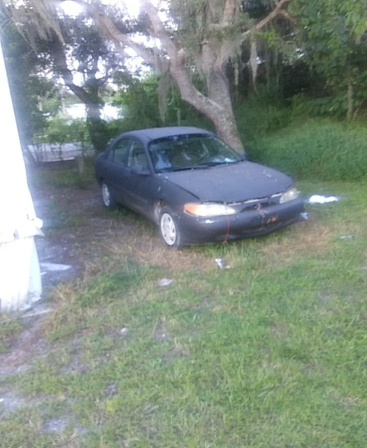2000 ford escort 88000 miles runs great alot of new parts