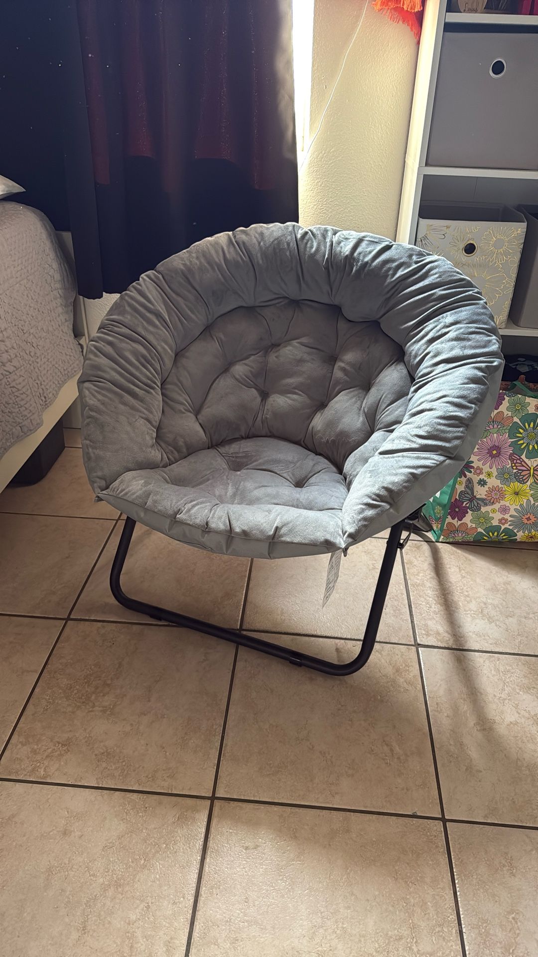 Oversize Saucer Chair